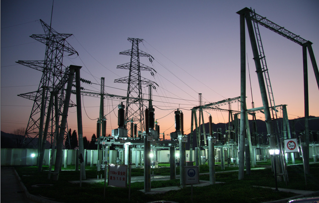 保定伊諾爾電氣出口印尼發(fā)電機中性點電阻柜順利發(fā)貨，將于13日抵達(dá)上海港進(jìn)倉裝船